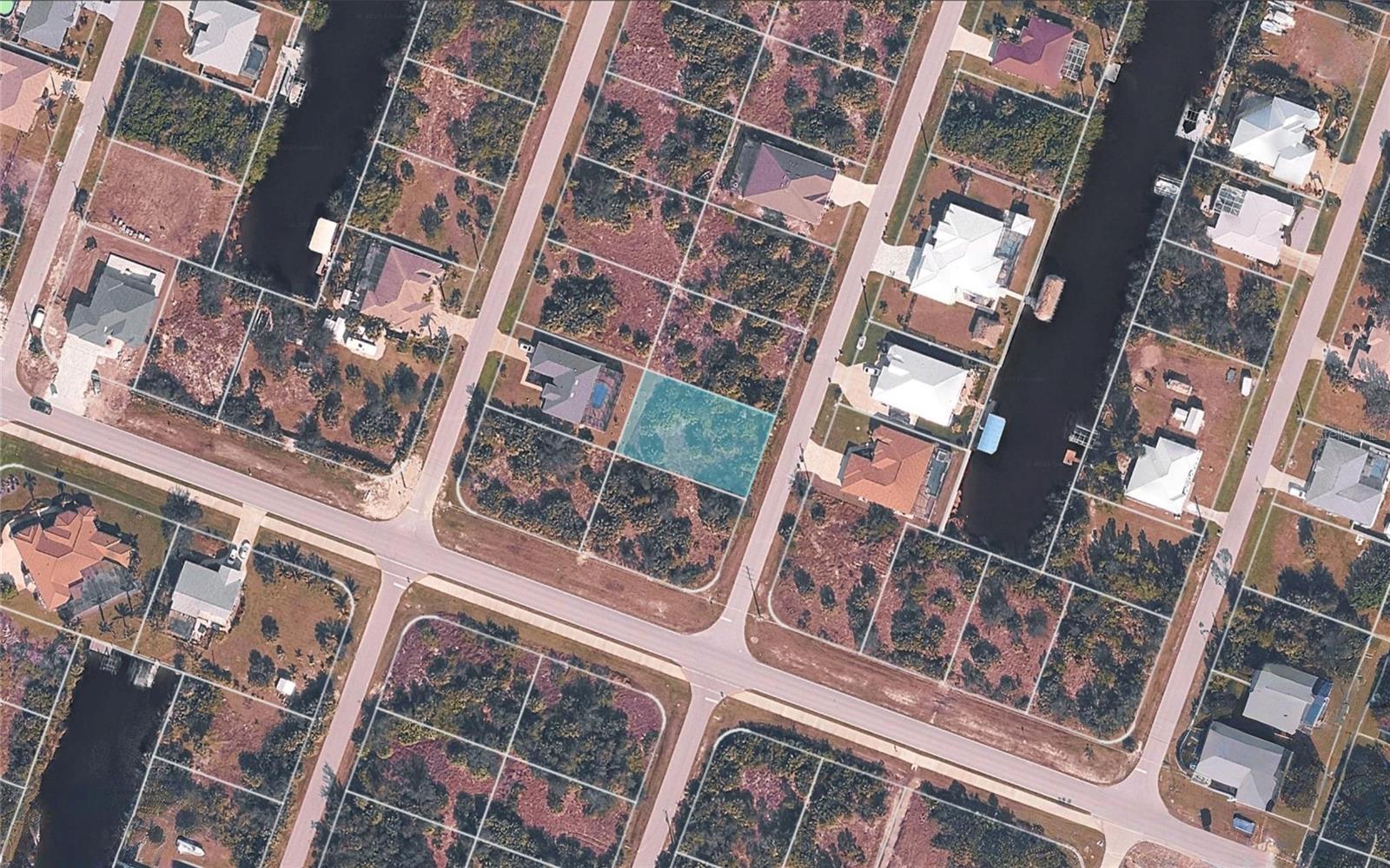 PORT CHARLOTTE SEC 071 - Land