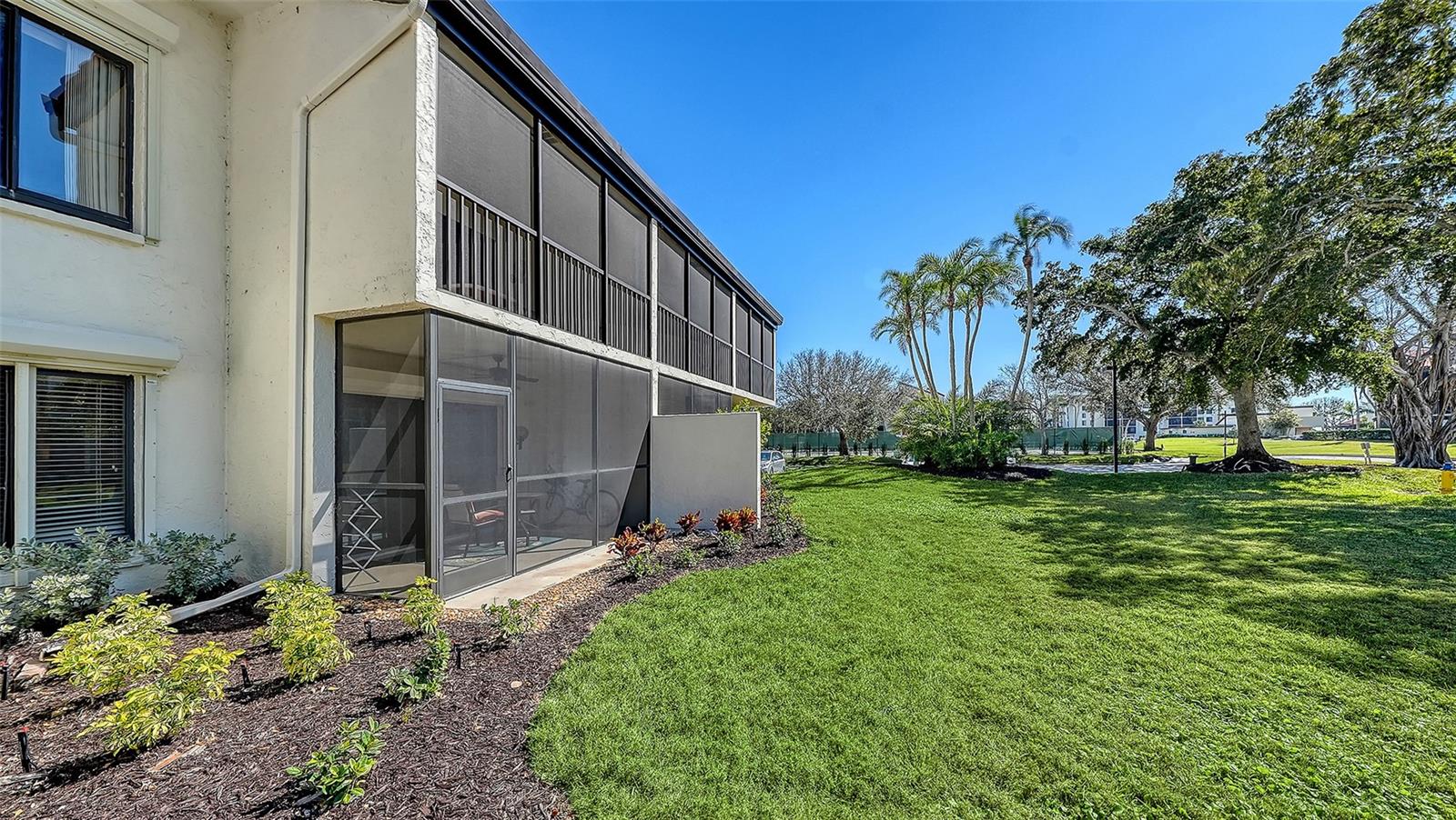 SEAPLACE I - Residential