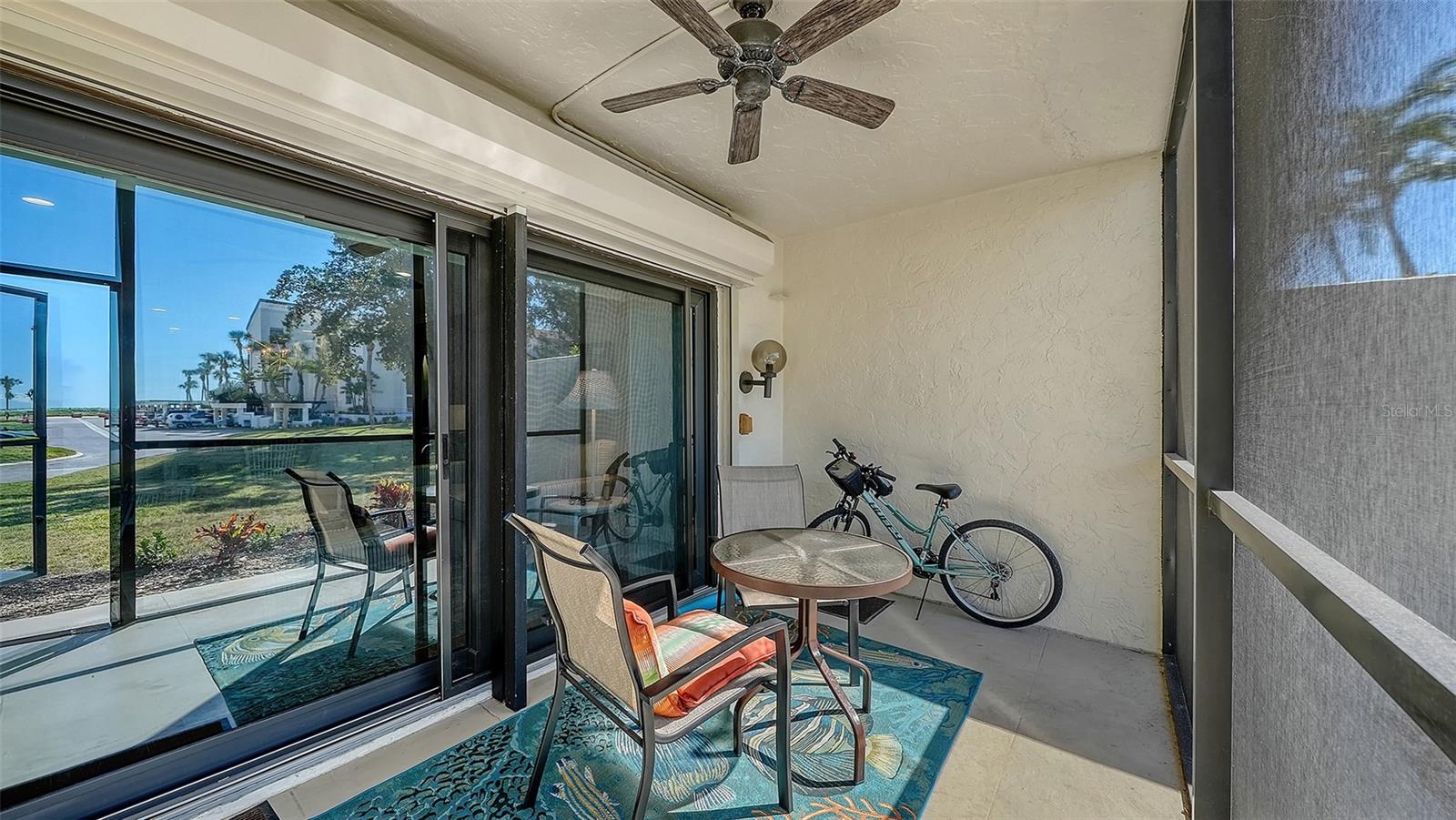 SEAPLACE I - Residential