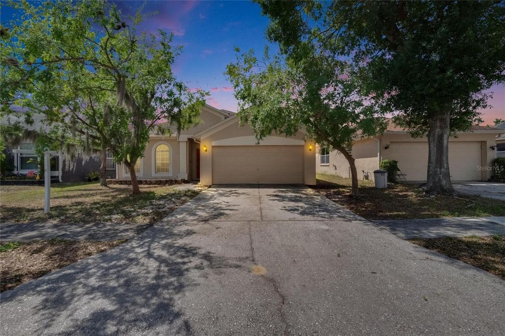 Photo of 1005 Grand Canyon Drive, Valrico, FL 33594 (MLS # TB8376145)