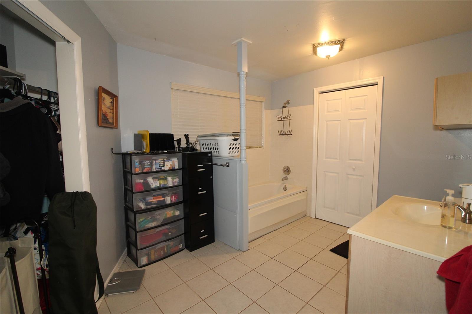 BONNEVILLE SEC 02 - Residential