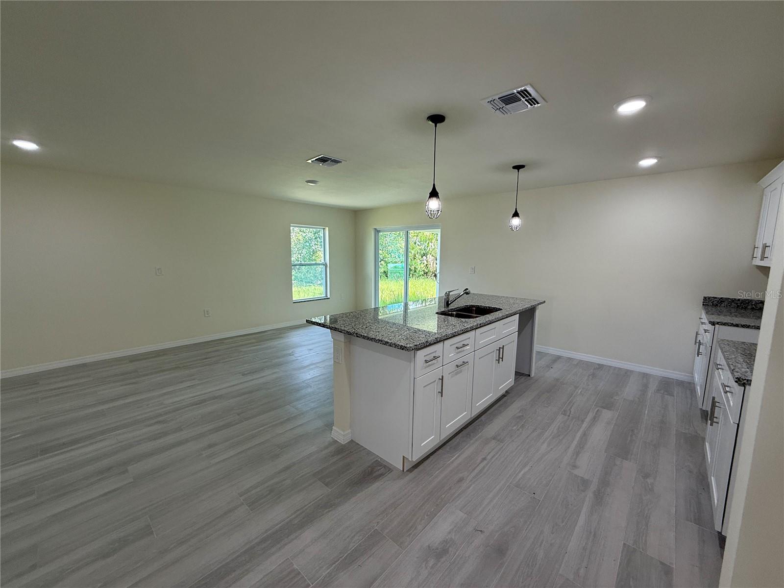 PORT CHARLOTTE SUB 05 - Residential Lease