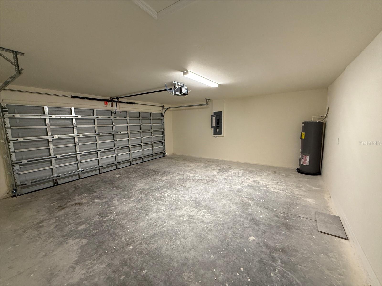 PORT CHARLOTTE SUB 05 - Residential Lease