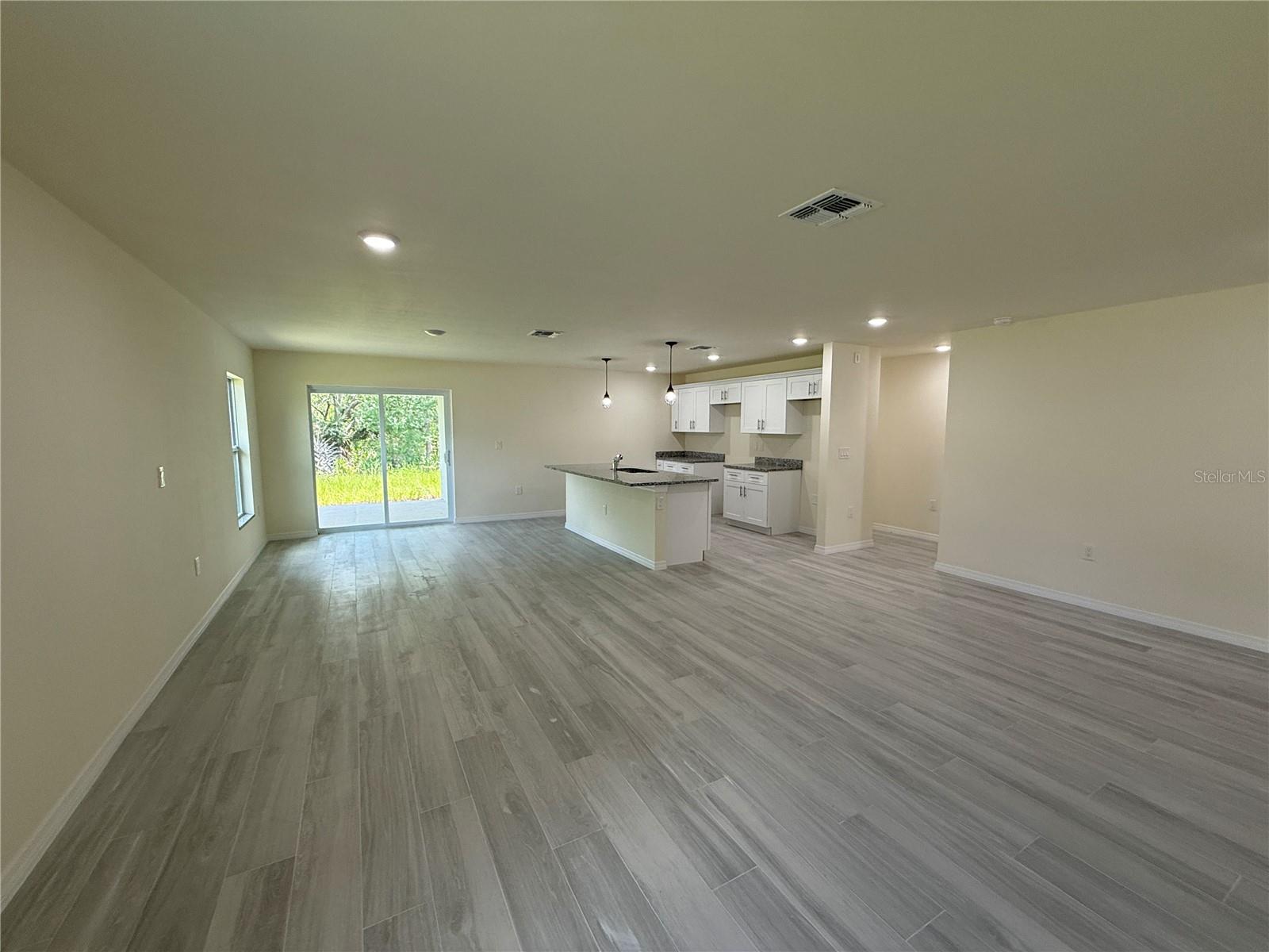PORT CHARLOTTE SUB 05 - Residential Lease