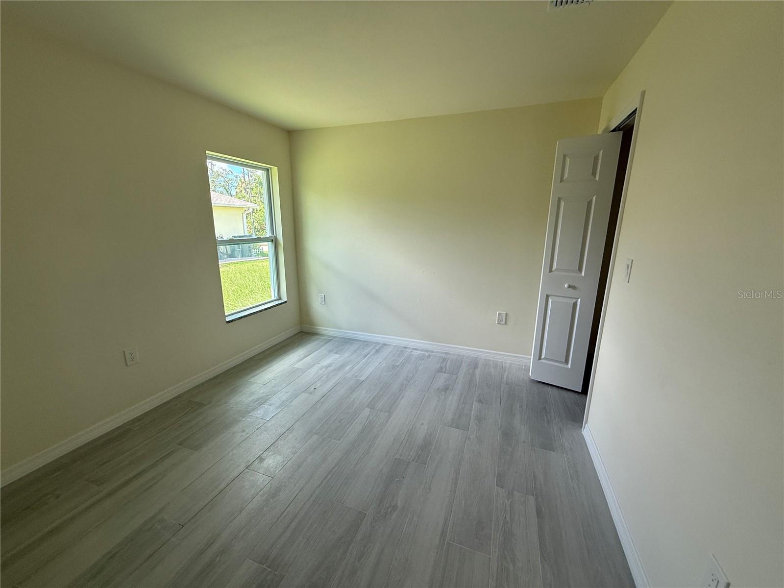 PORT CHARLOTTE SUB 05 - Residential Lease
