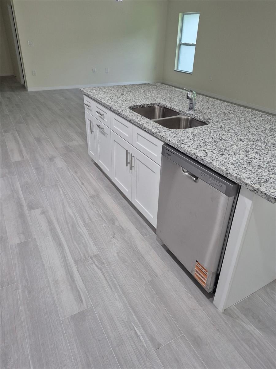 PORT CHARLOTTE SUB 05 - Residential Lease
