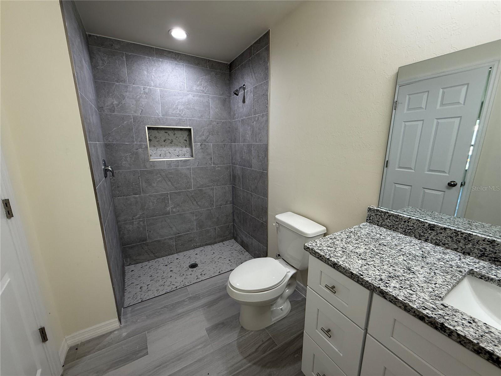 PORT CHARLOTTE SUB 05 - Residential Lease