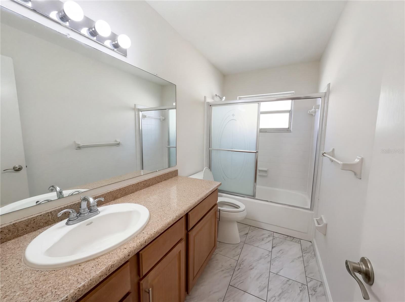 WOODBERY ESTATES FIRST ADDITIO - Residential