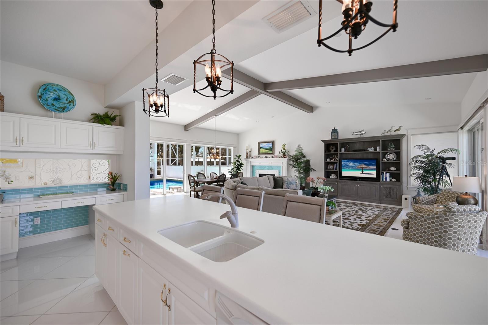 L G BUCK PROP - Residential