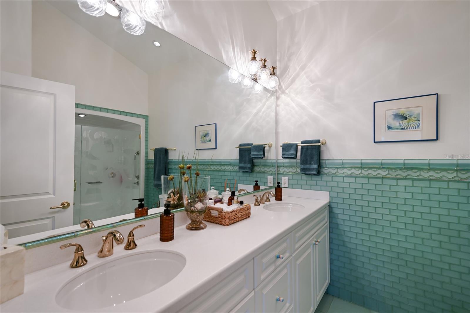 L G BUCK PROP - Residential