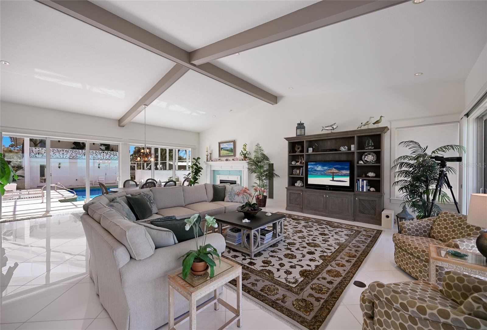 L G BUCK PROP - Residential