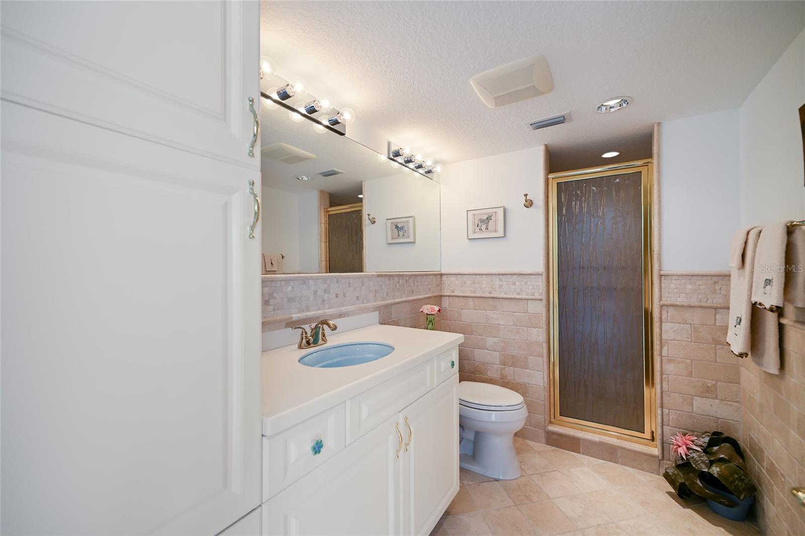 L G BUCK PROP - Residential