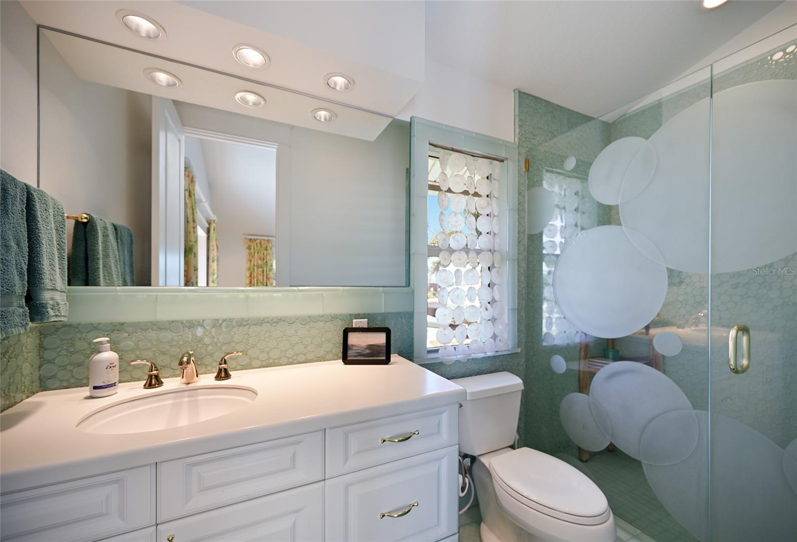 L G BUCK PROP - Residential