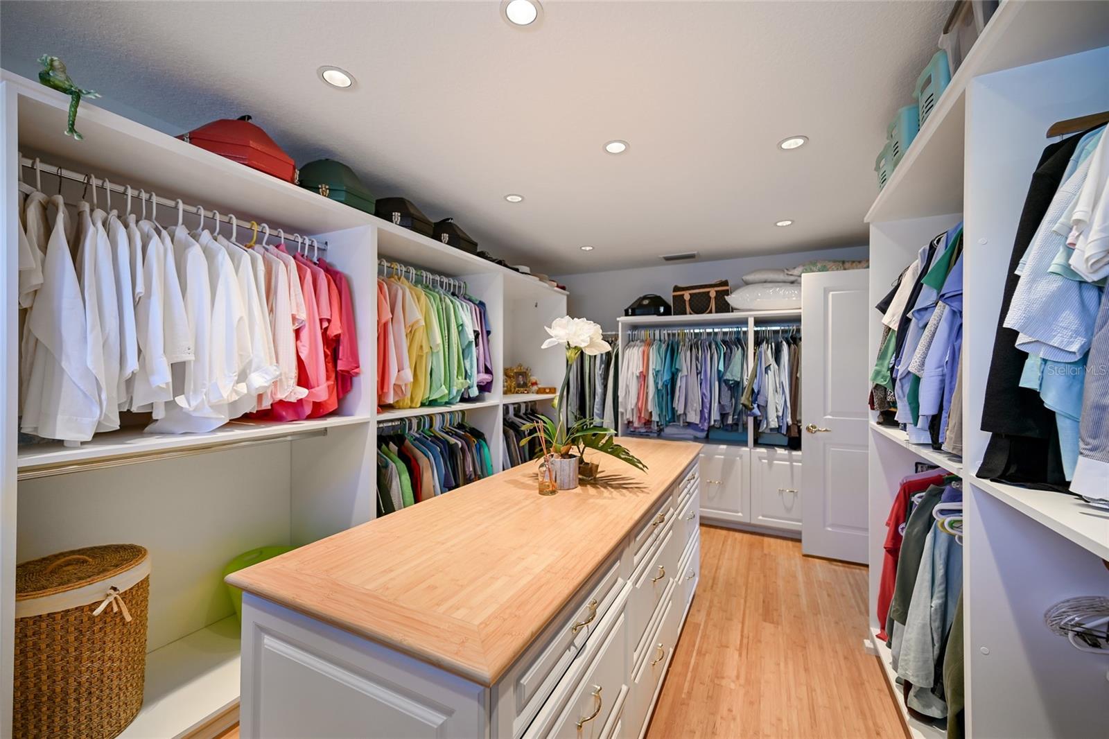 L G BUCK PROP - Residential