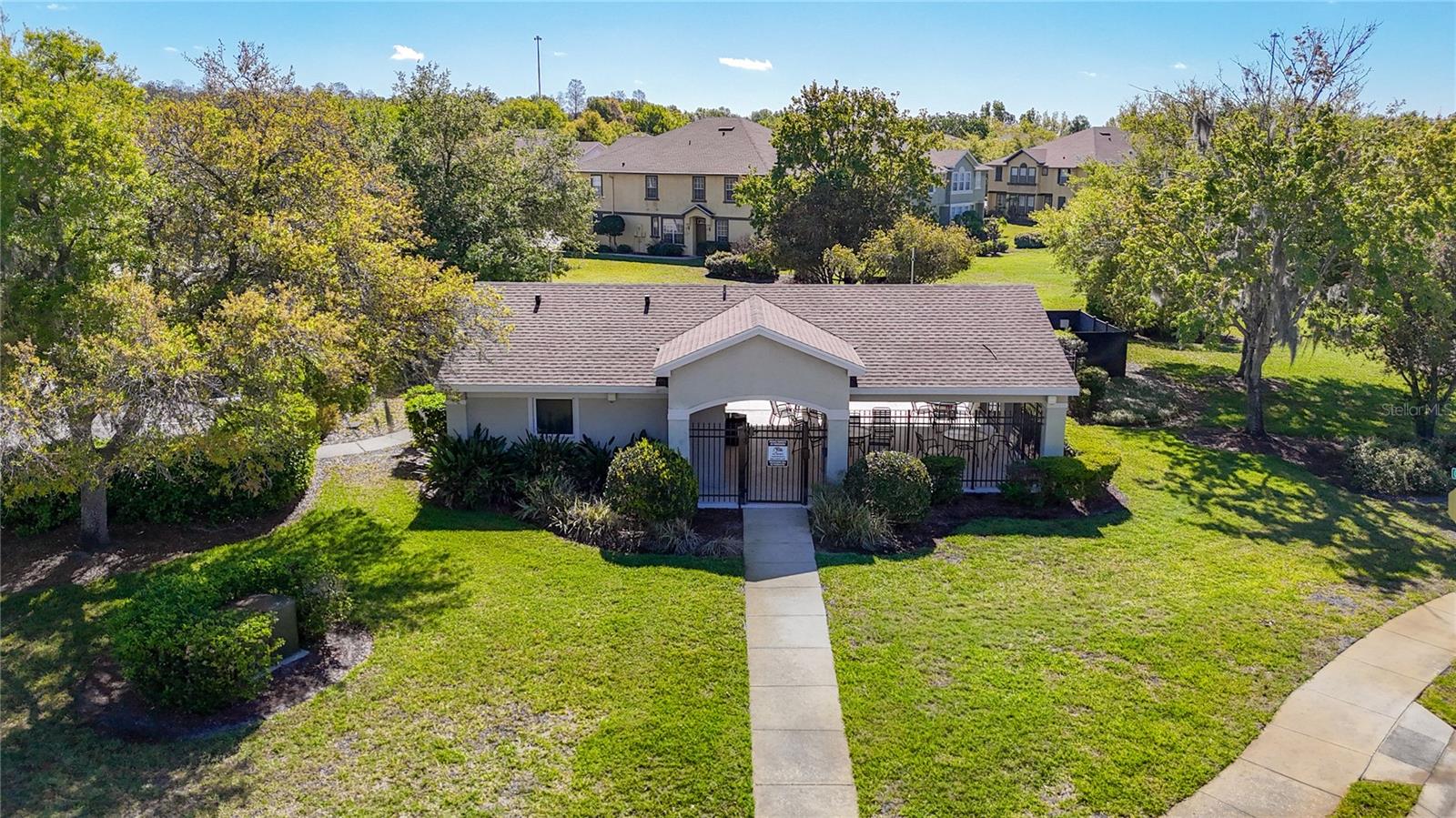 SADDLE CREEK MANOR - Residential