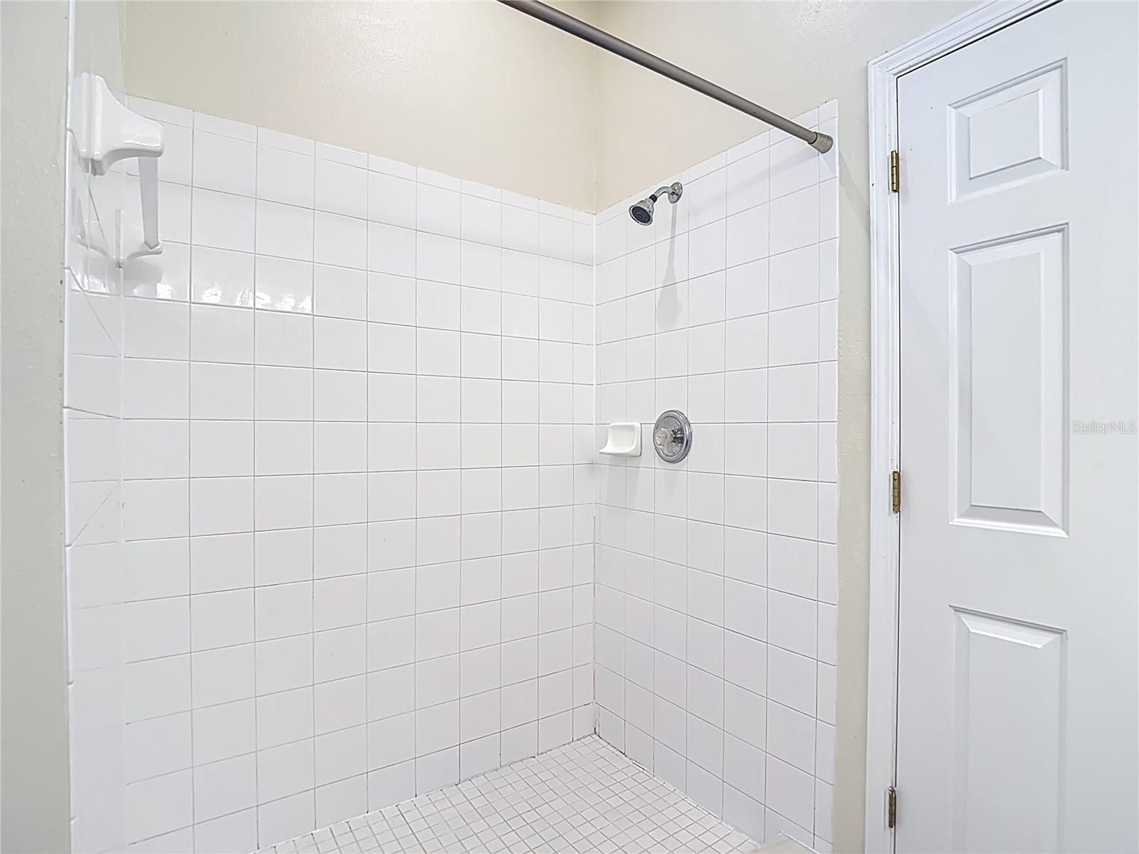 SADDLE CREEK MANOR - Residential