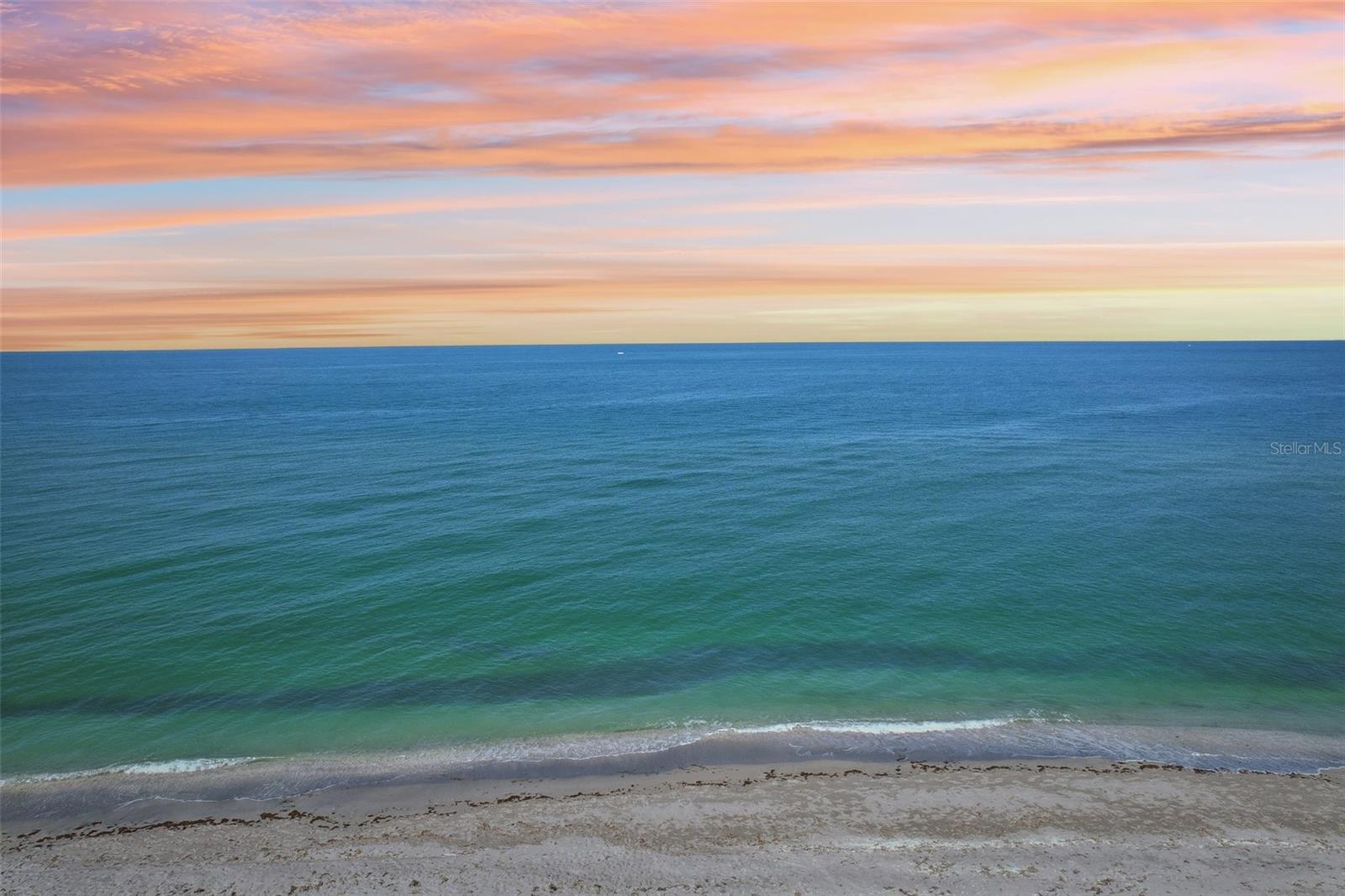 MACARTHUR BEACH - Residential