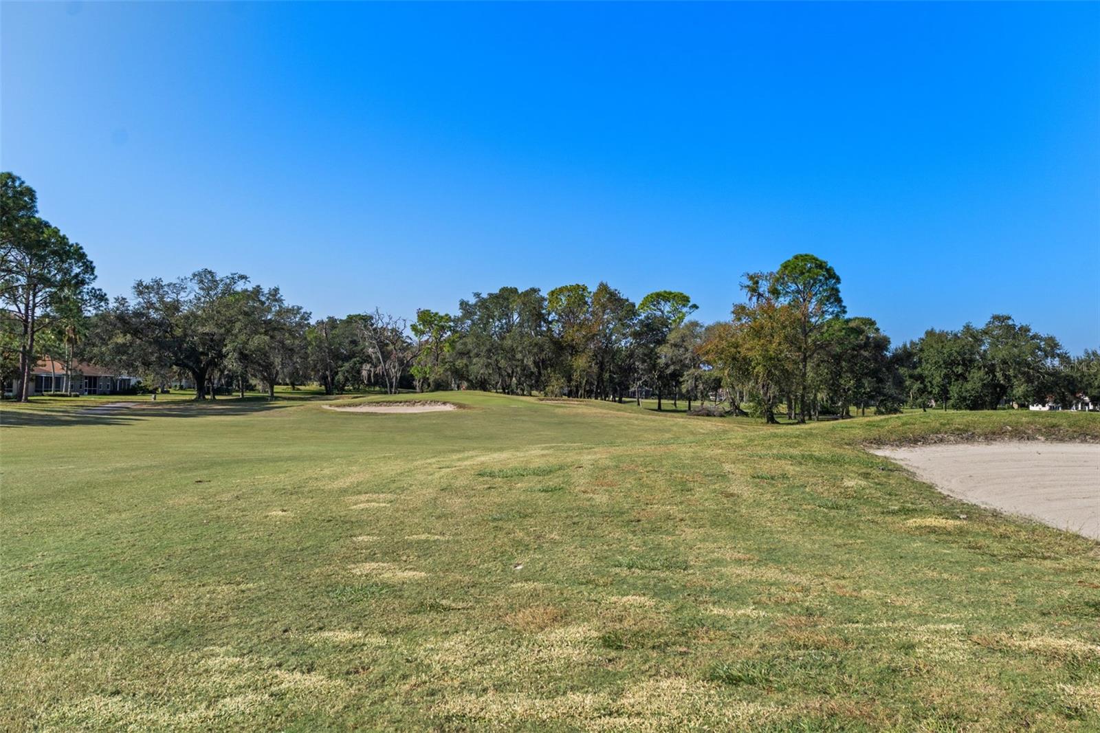 SILVERTHORN PH 1 - Commercial Sale