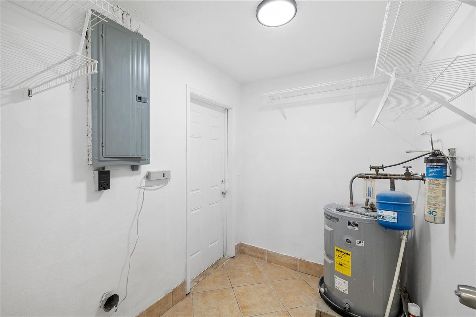 TRADE WINDS ESTATES SUB - Residential