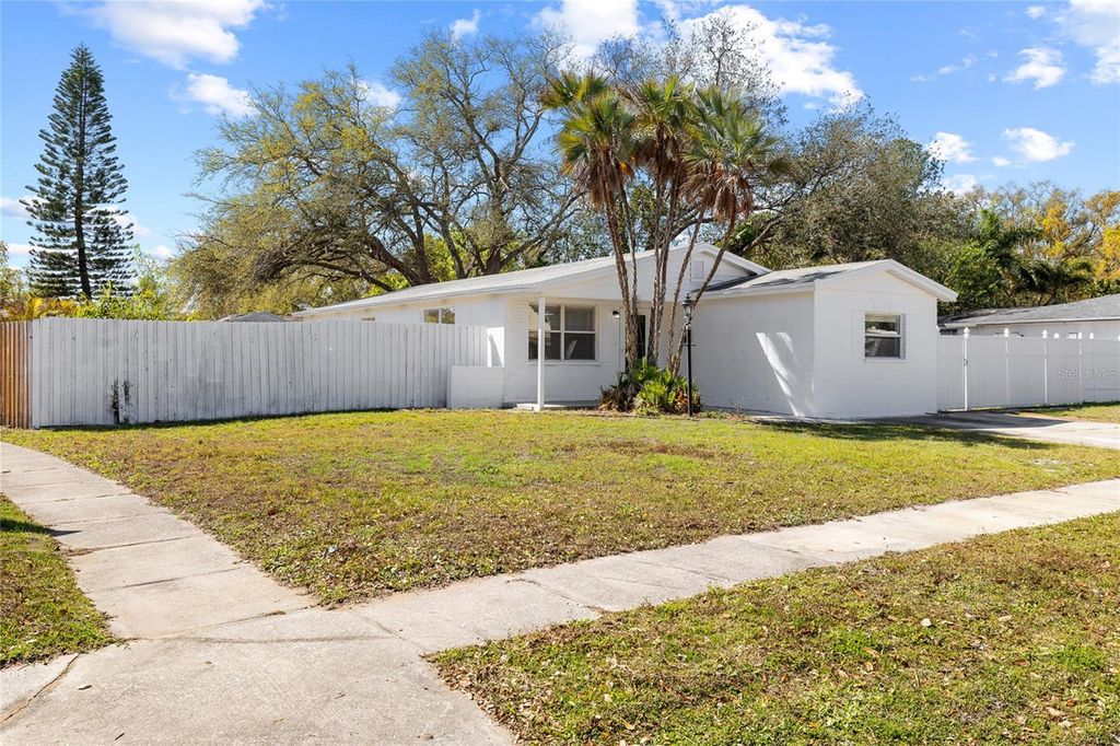Photo of 6150 101st Avenue N, Pinellas Park, FL 33782 (MLS # TB8483553)