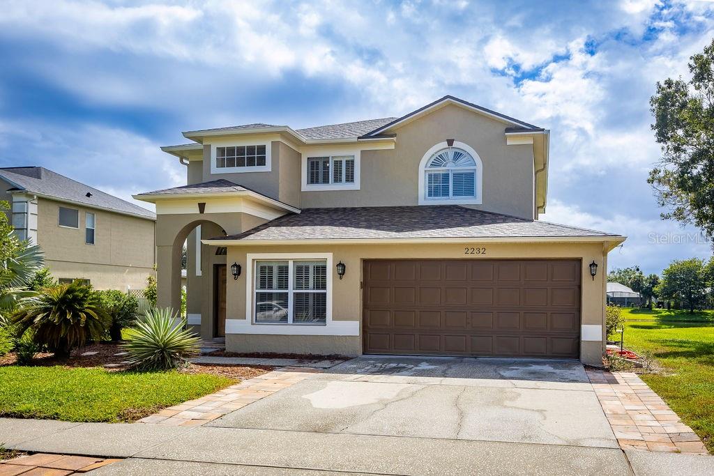 2232 WESTBOURNE DRIVE
