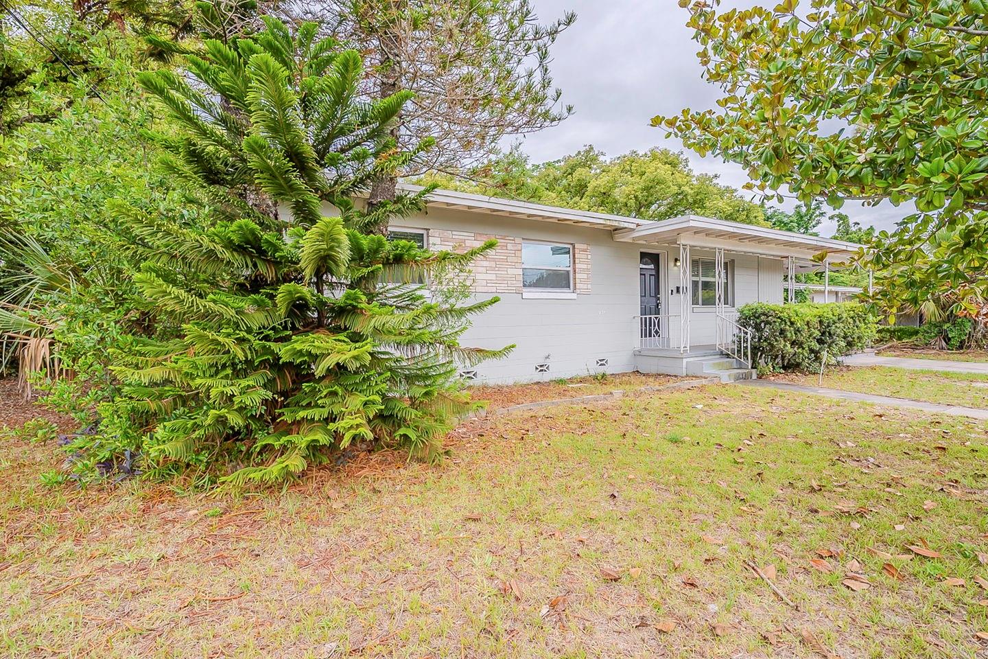 6154 BALBOA DRIVE