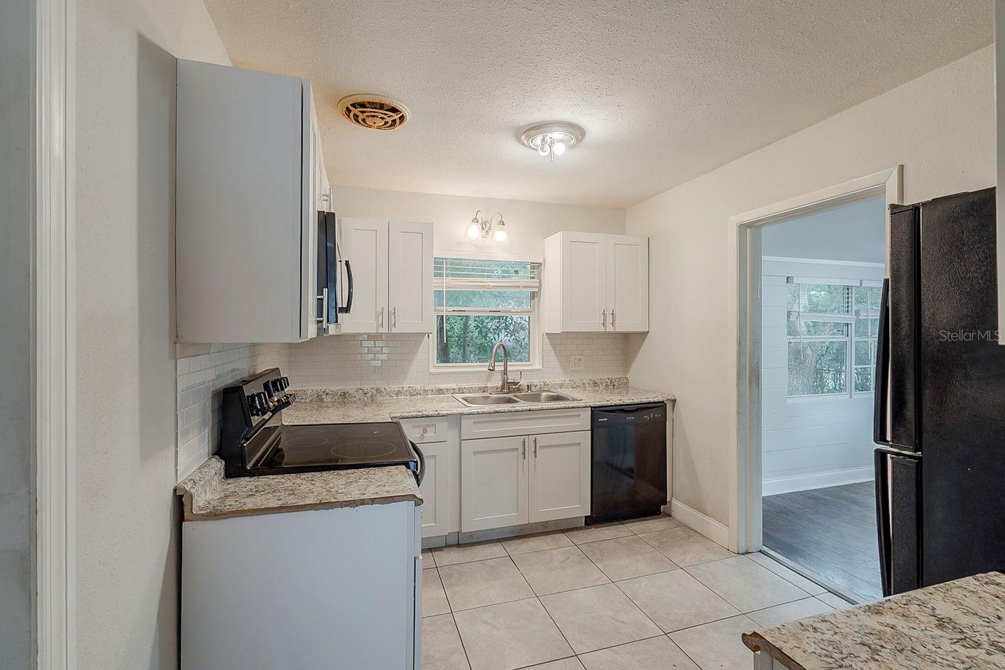 6154 BALBOA DRIVE