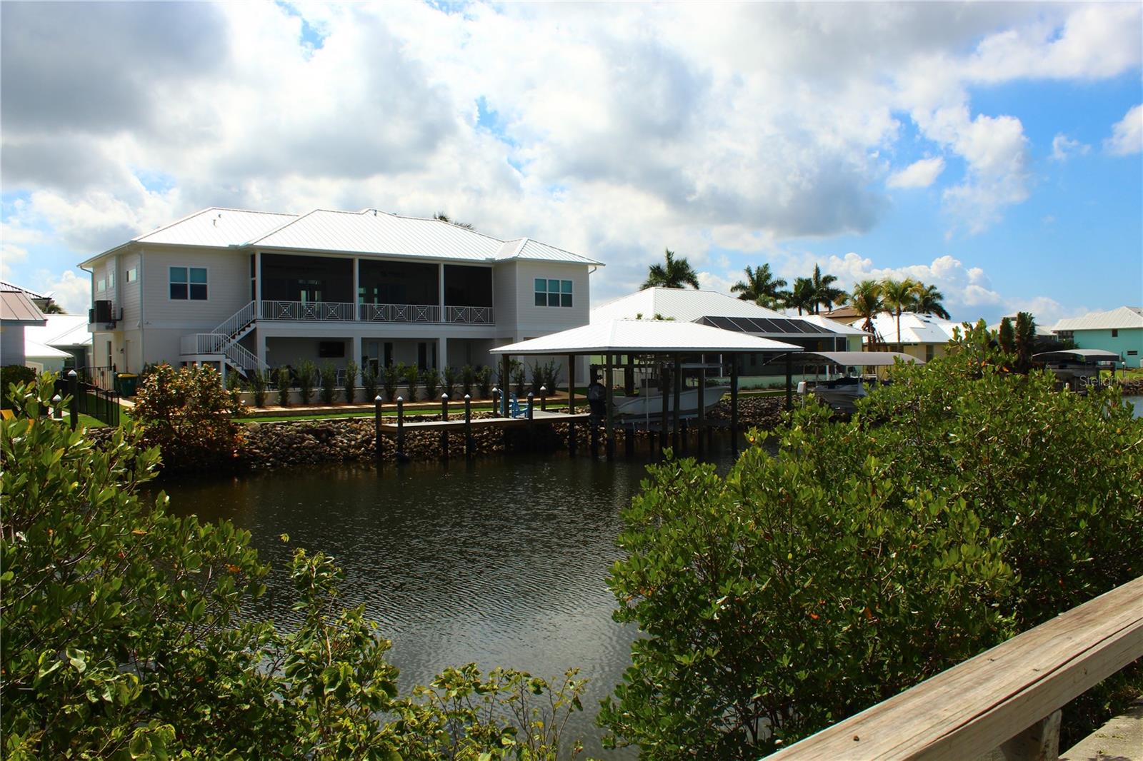 BY SEA PH 01 - Residential