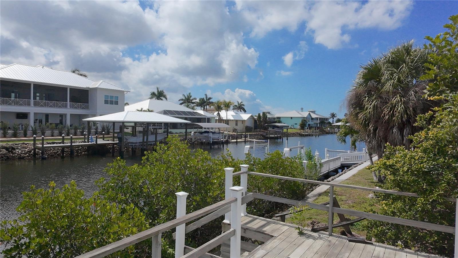 BY SEA PH 01 - Residential