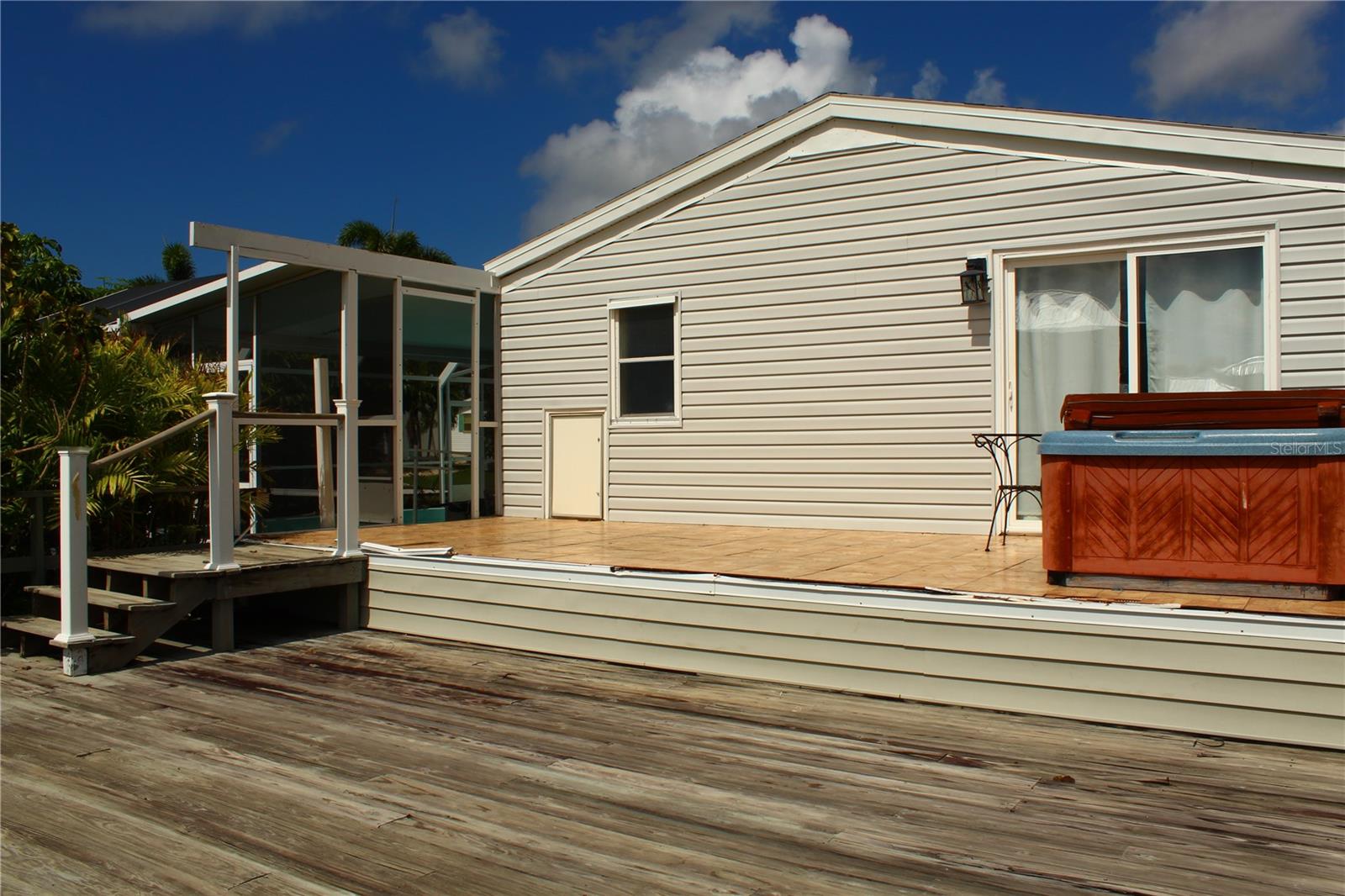 BY SEA PH 01 - Residential