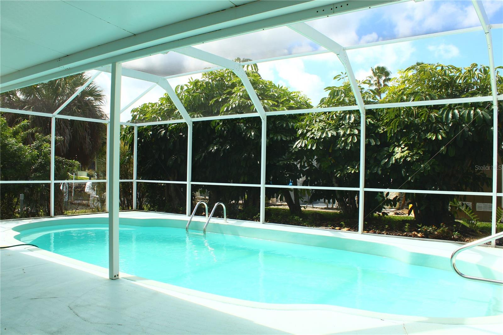 BY SEA PH 01 - Residential