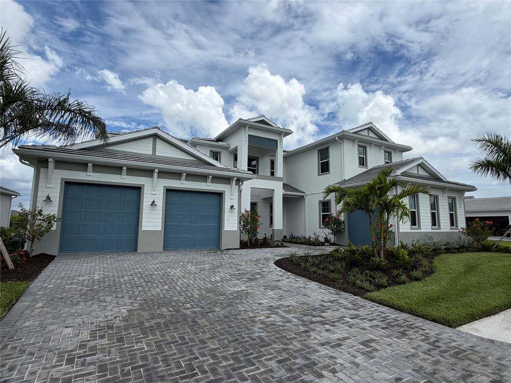 Photo of 8041 Nevis Run, Bradenton, FL 34202 (MLS # A4701944)