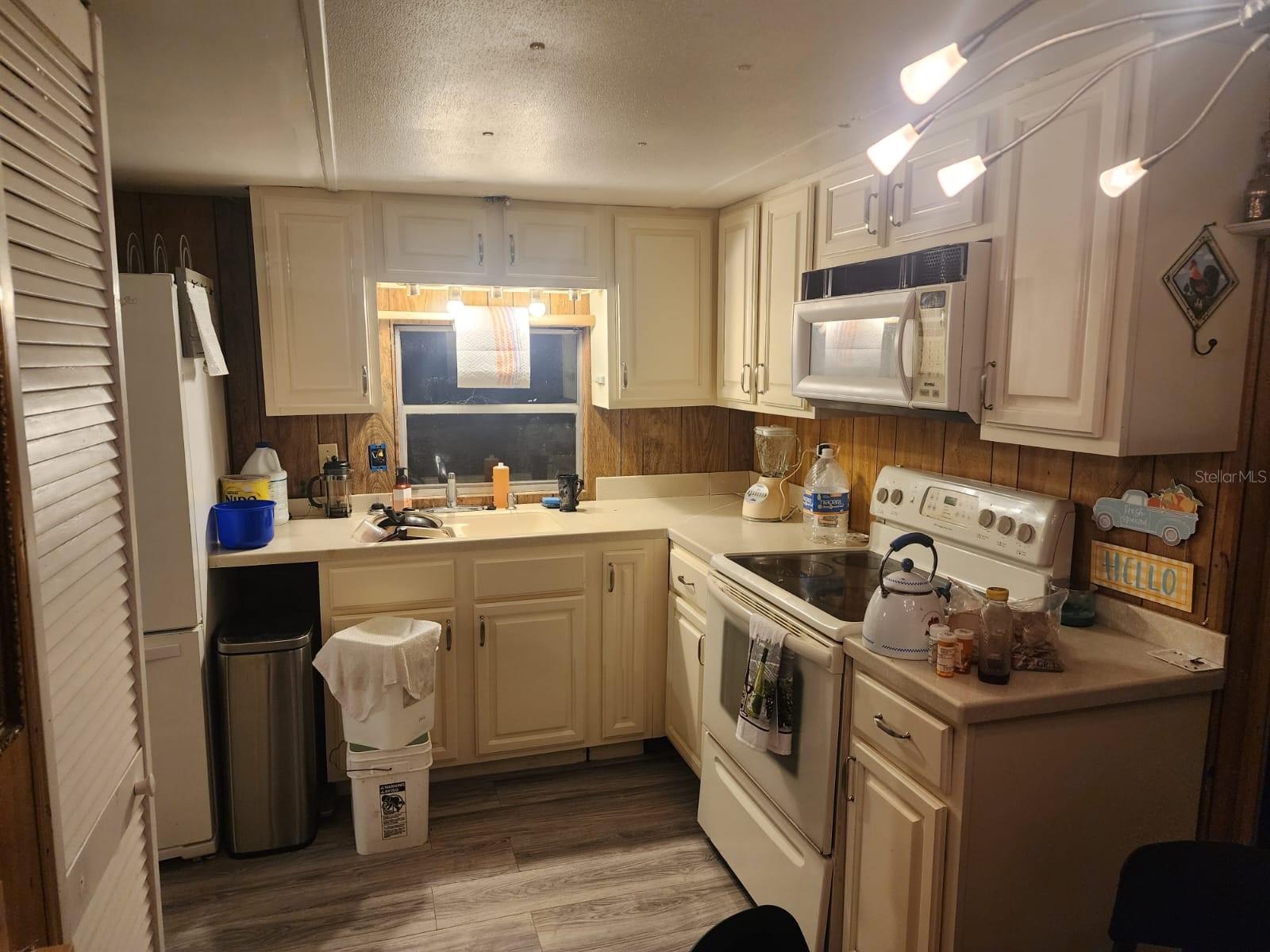 HIGHRIDGE ESTATES - Residential