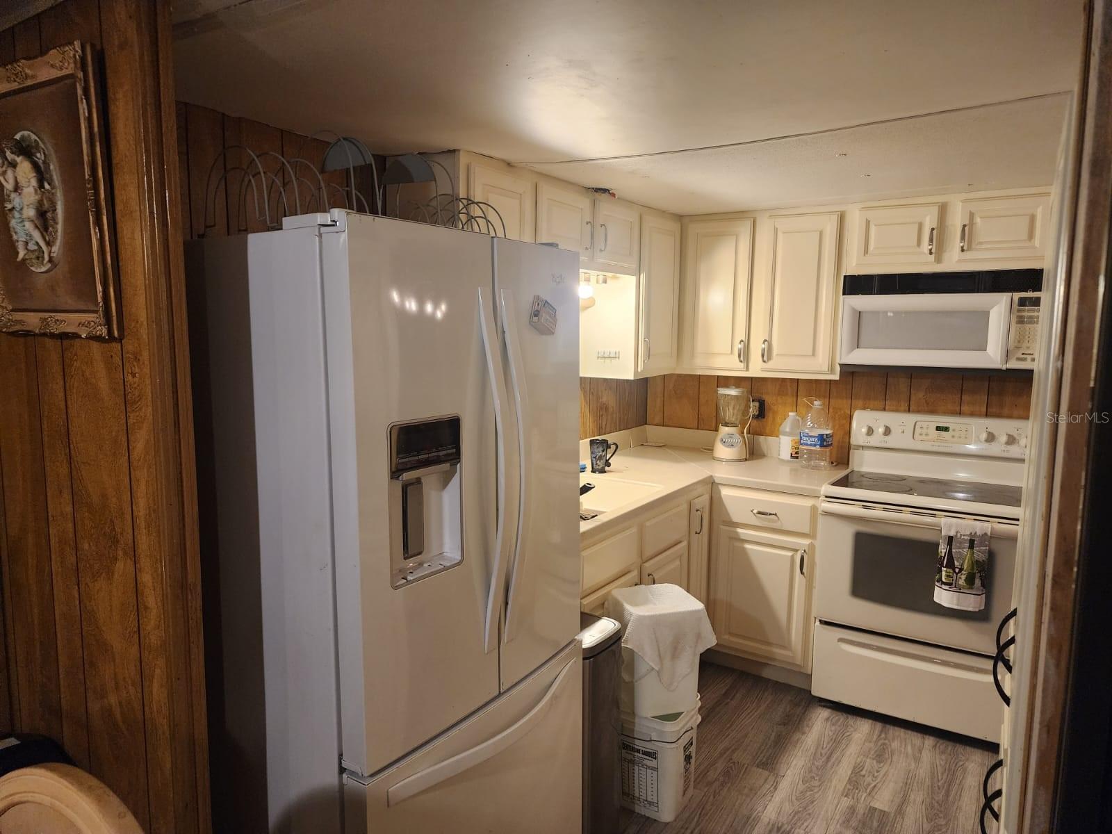 HIGHRIDGE ESTATES - Residential