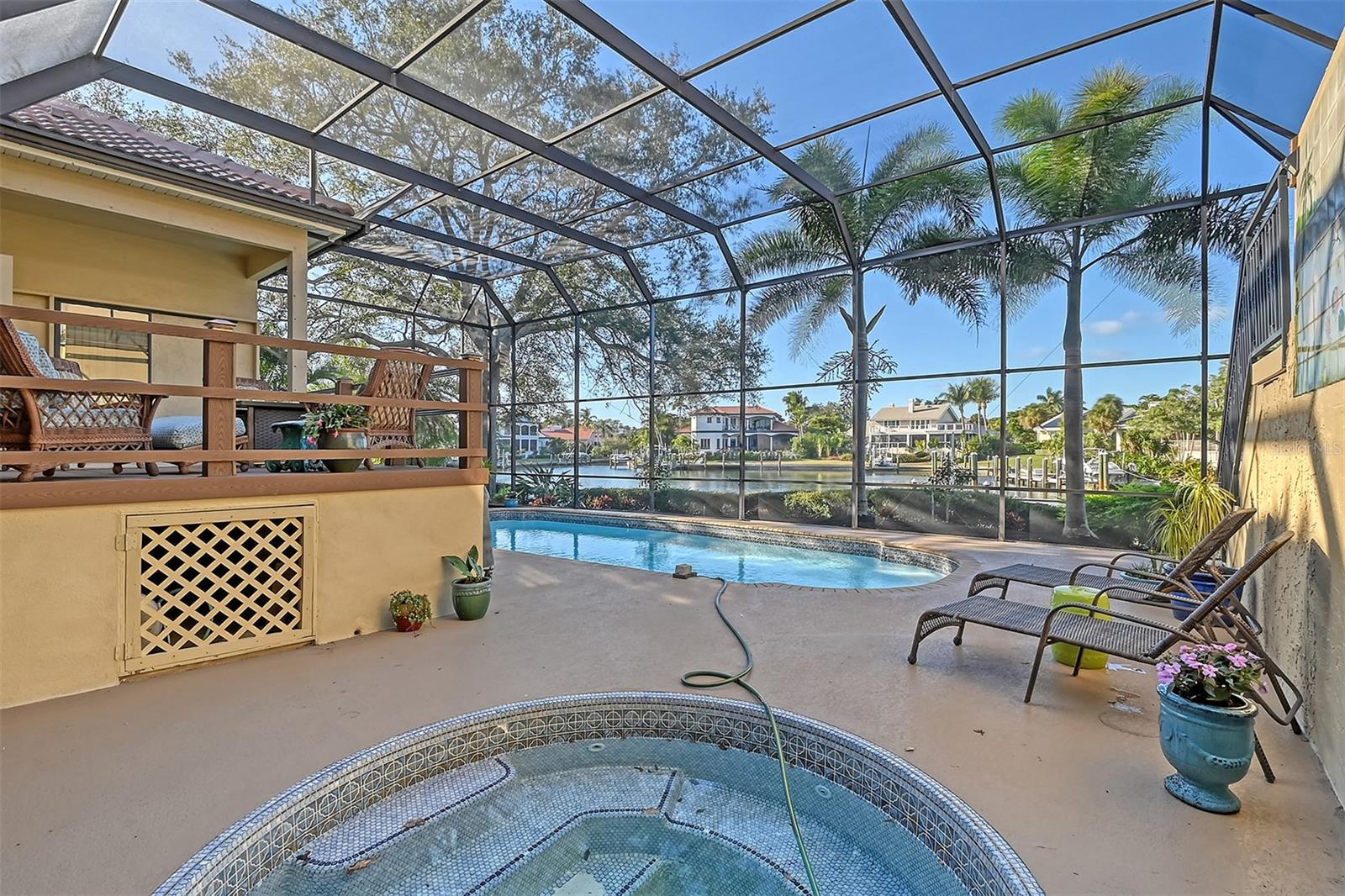 BAY ISLES - Residential