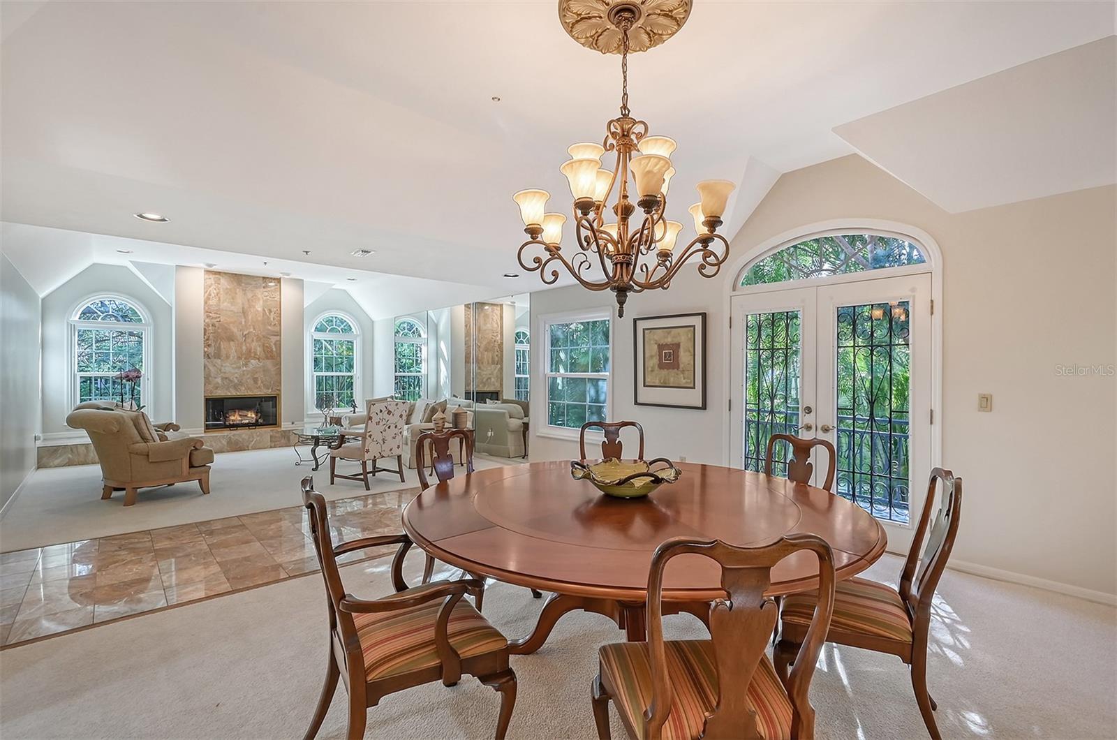 BAY ISLES - Residential