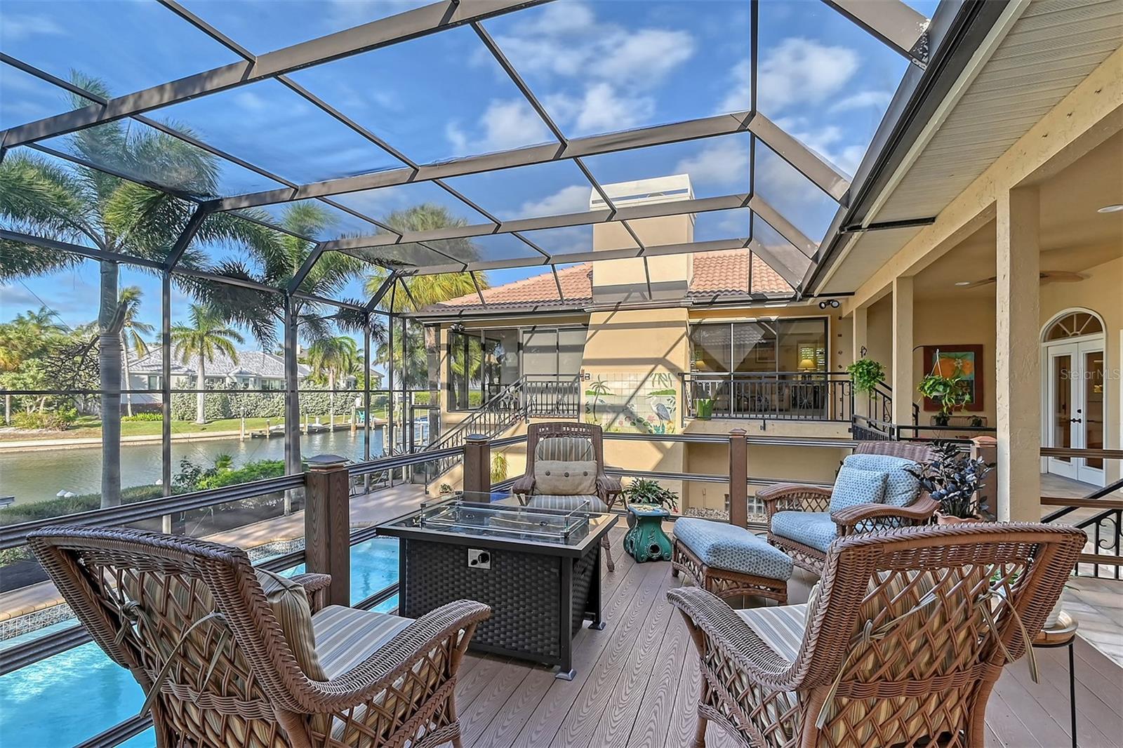 BAY ISLES - Residential