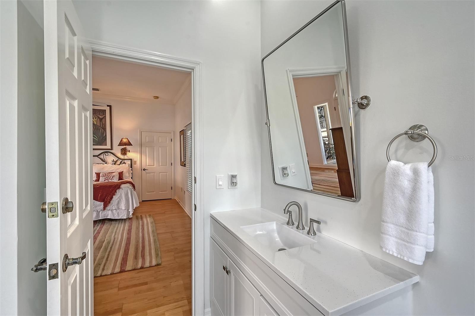 BAY ISLES - Residential