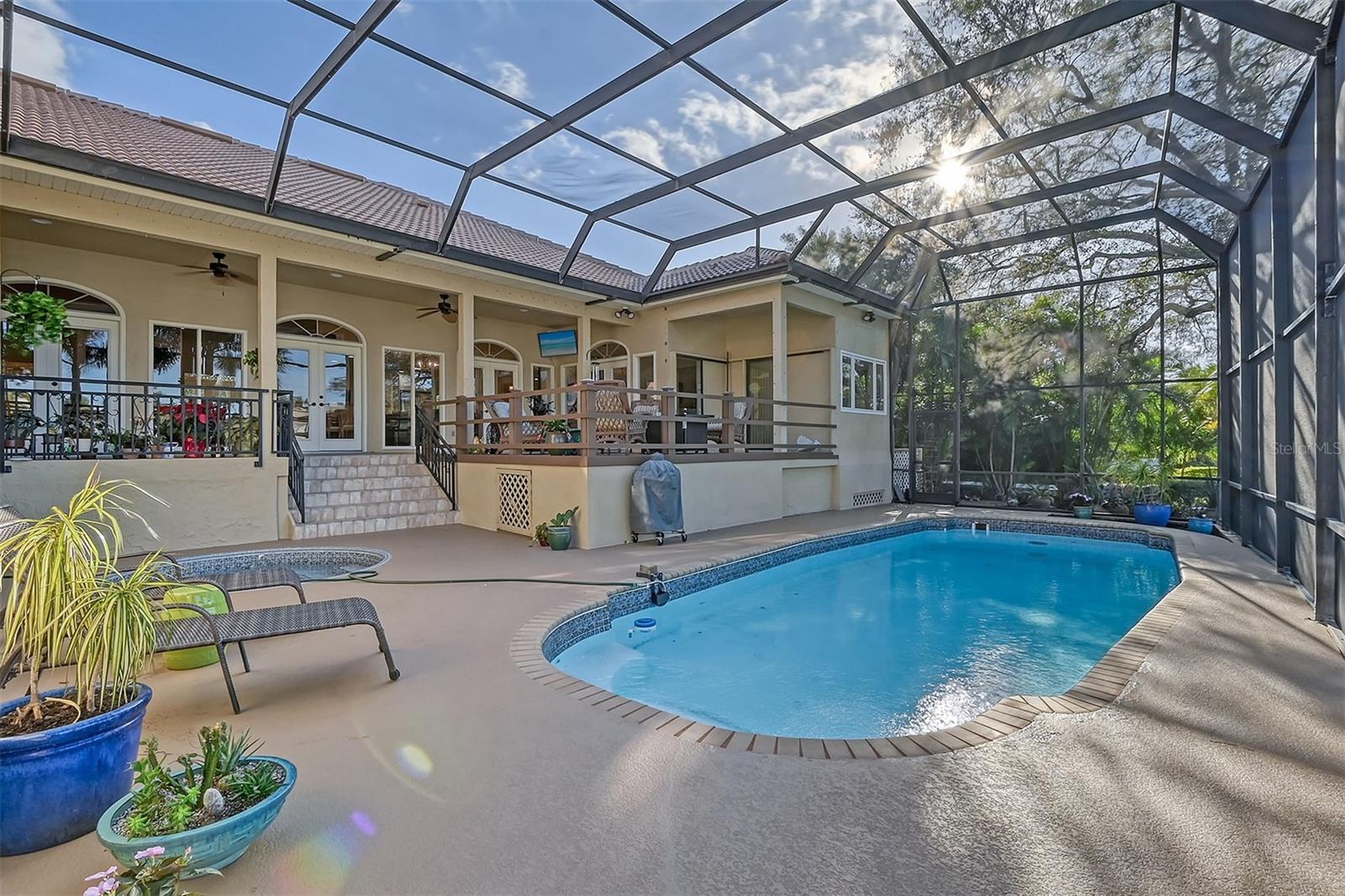 BAY ISLES - Residential