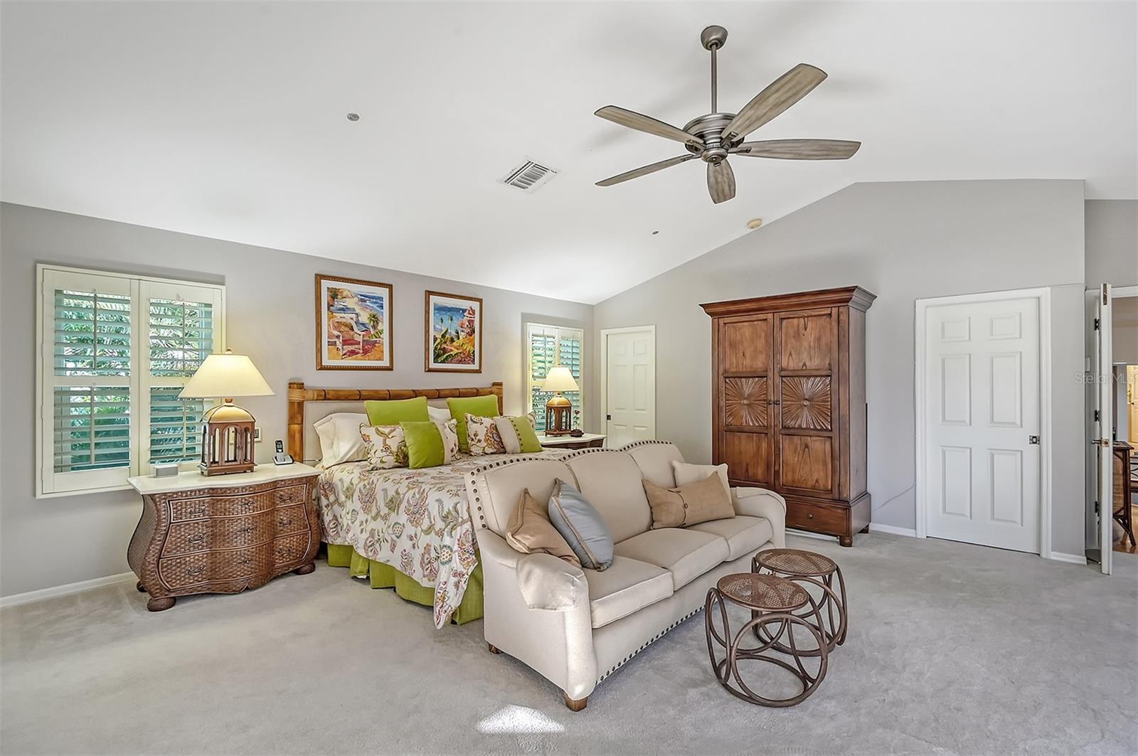 BAY ISLES - Residential