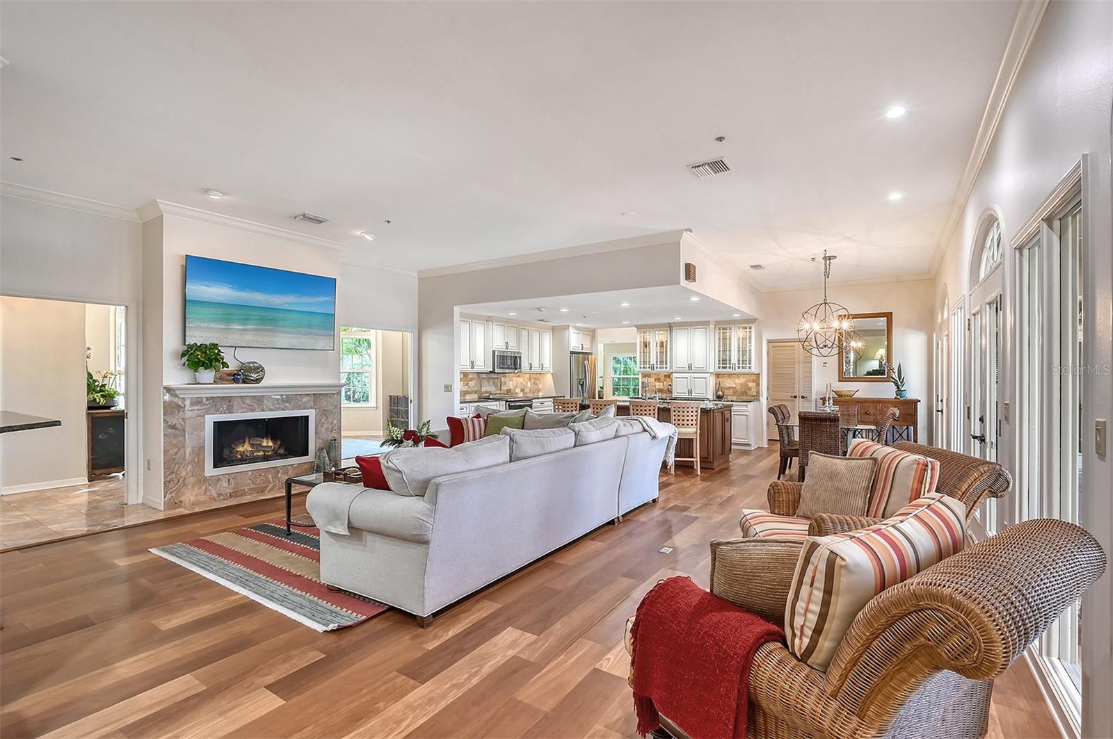 BAY ISLES - Residential