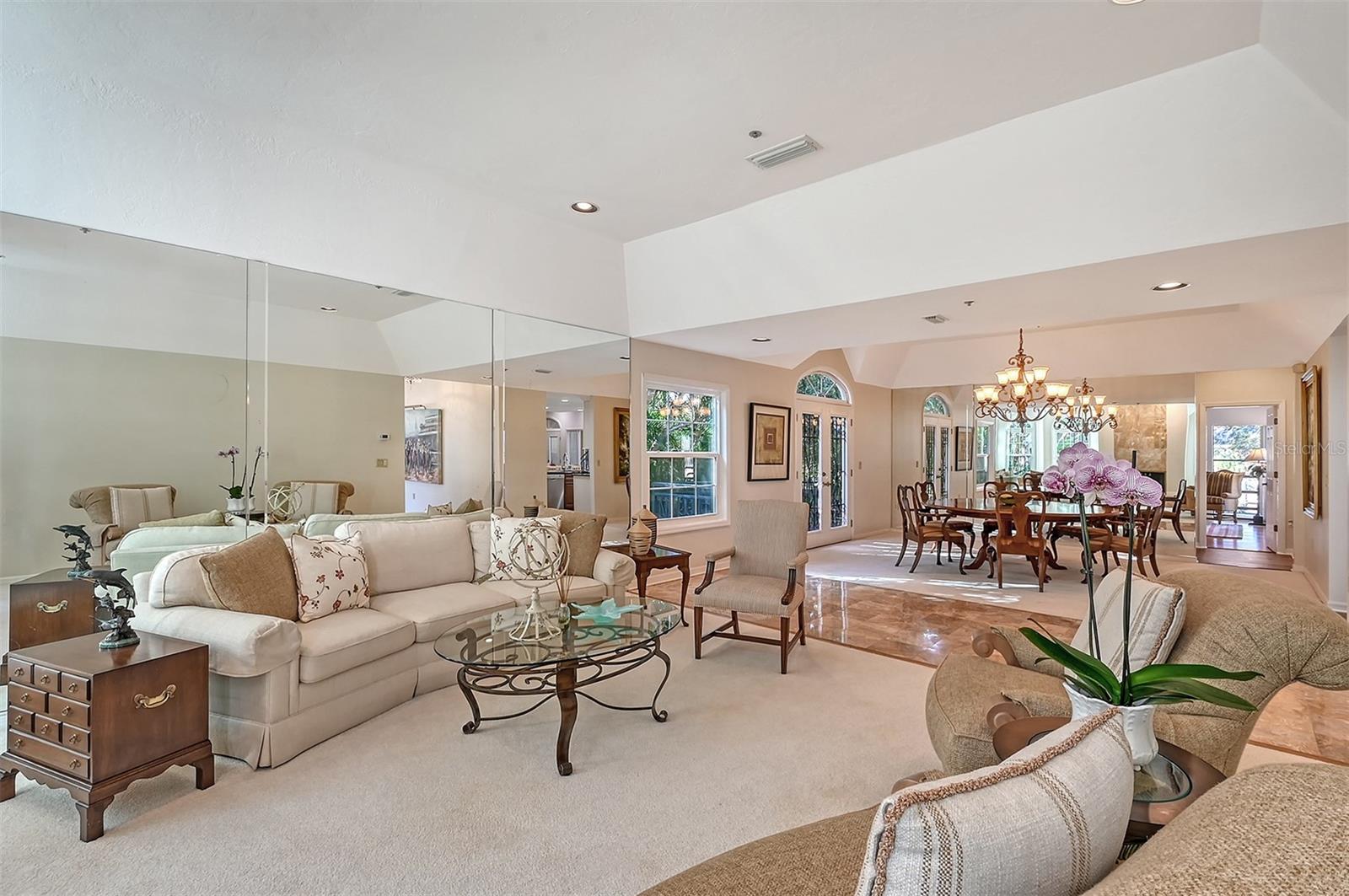 BAY ISLES - Residential