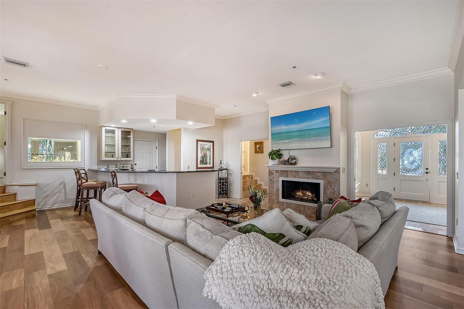 BAY ISLES - Residential