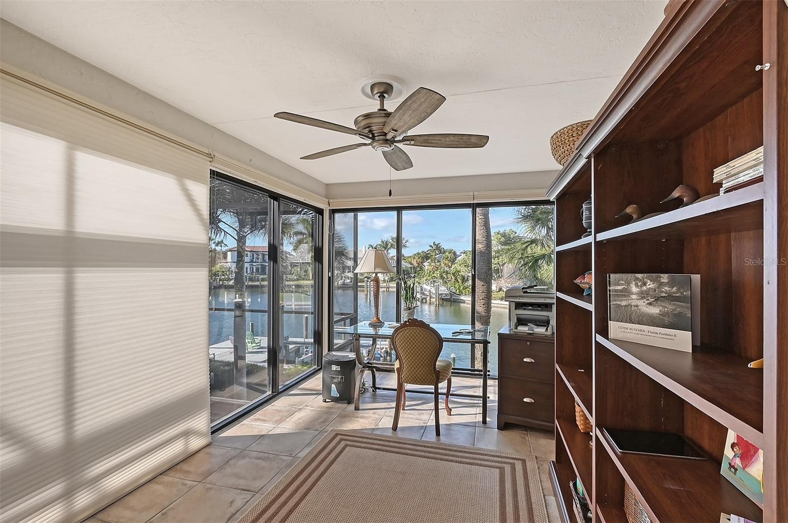 BAY ISLES - Residential