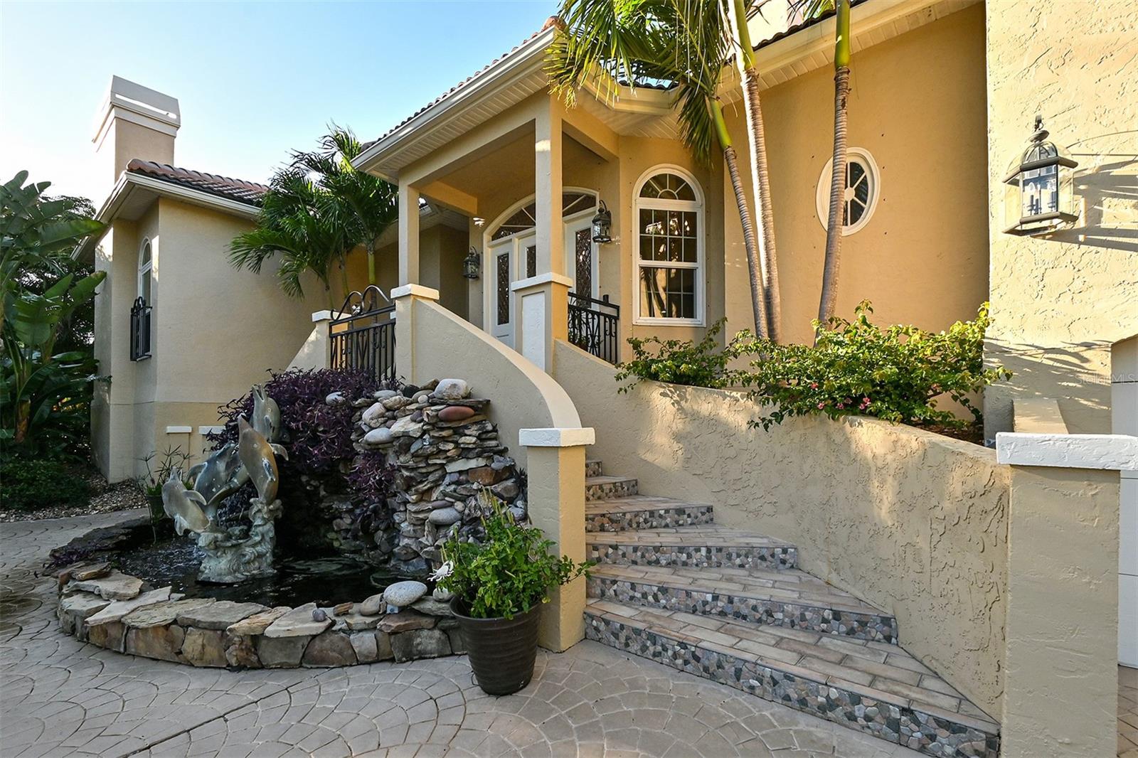 BAY ISLES - Residential