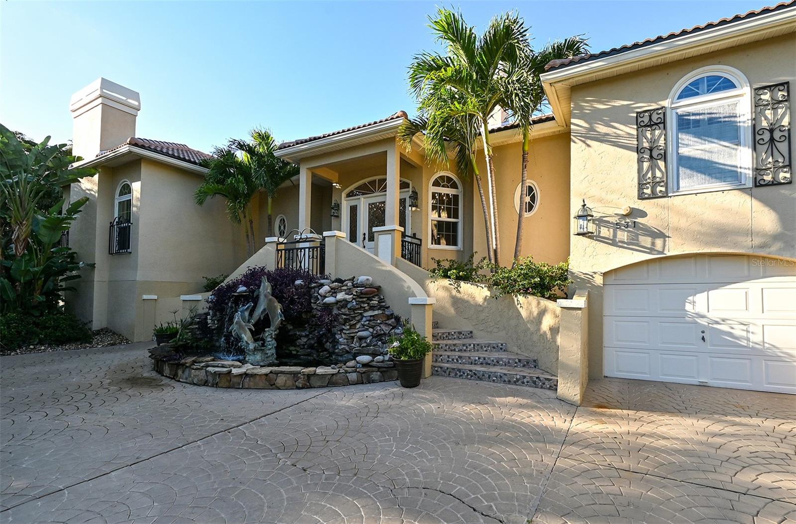 BAY ISLES - Residential