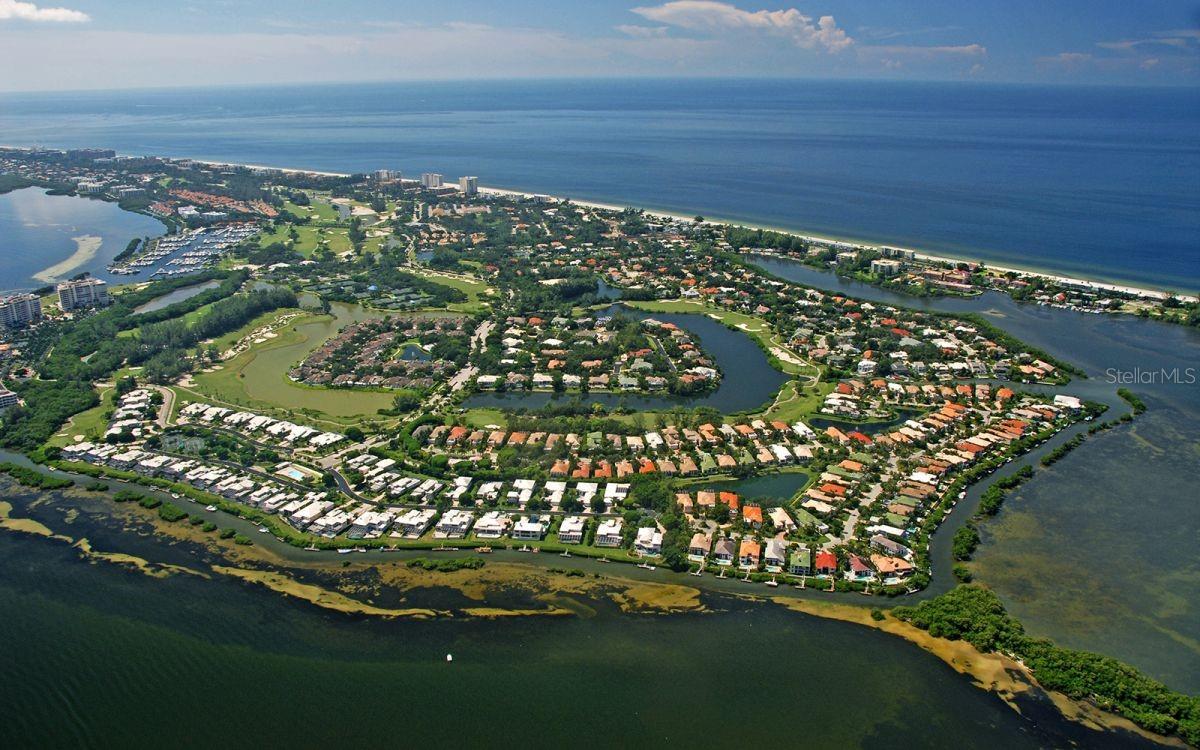 BAY ISLES - Residential