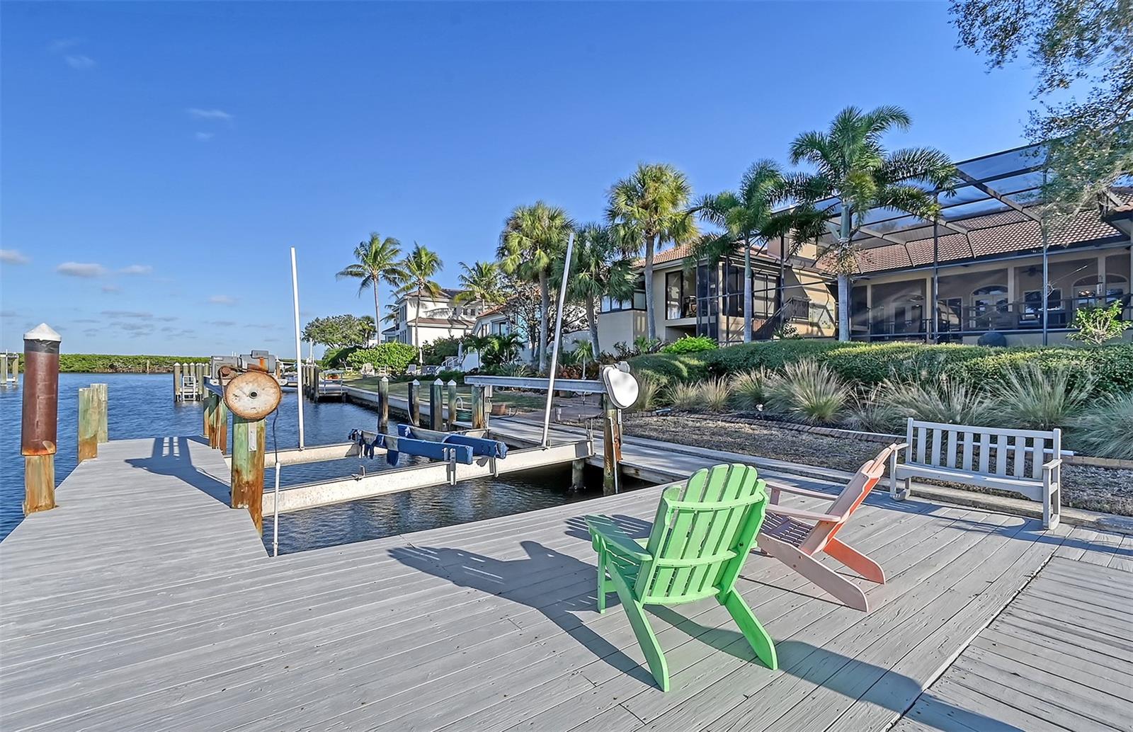 BAY ISLES - Residential