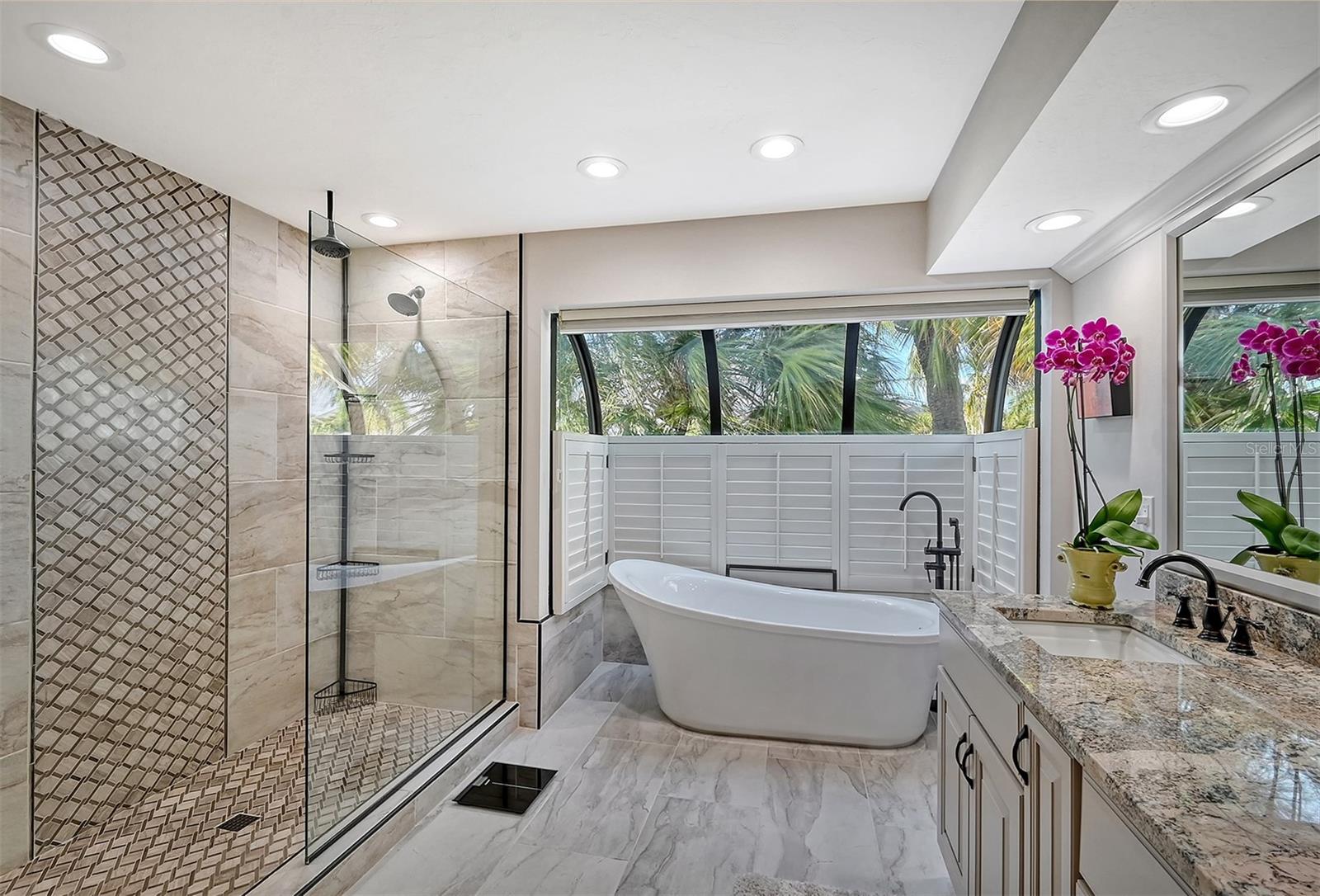 BAY ISLES - Residential