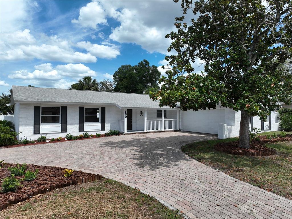 Photo of 130 Foxridge Run, Longwood, FL 32750 (MLS # O6410544)
